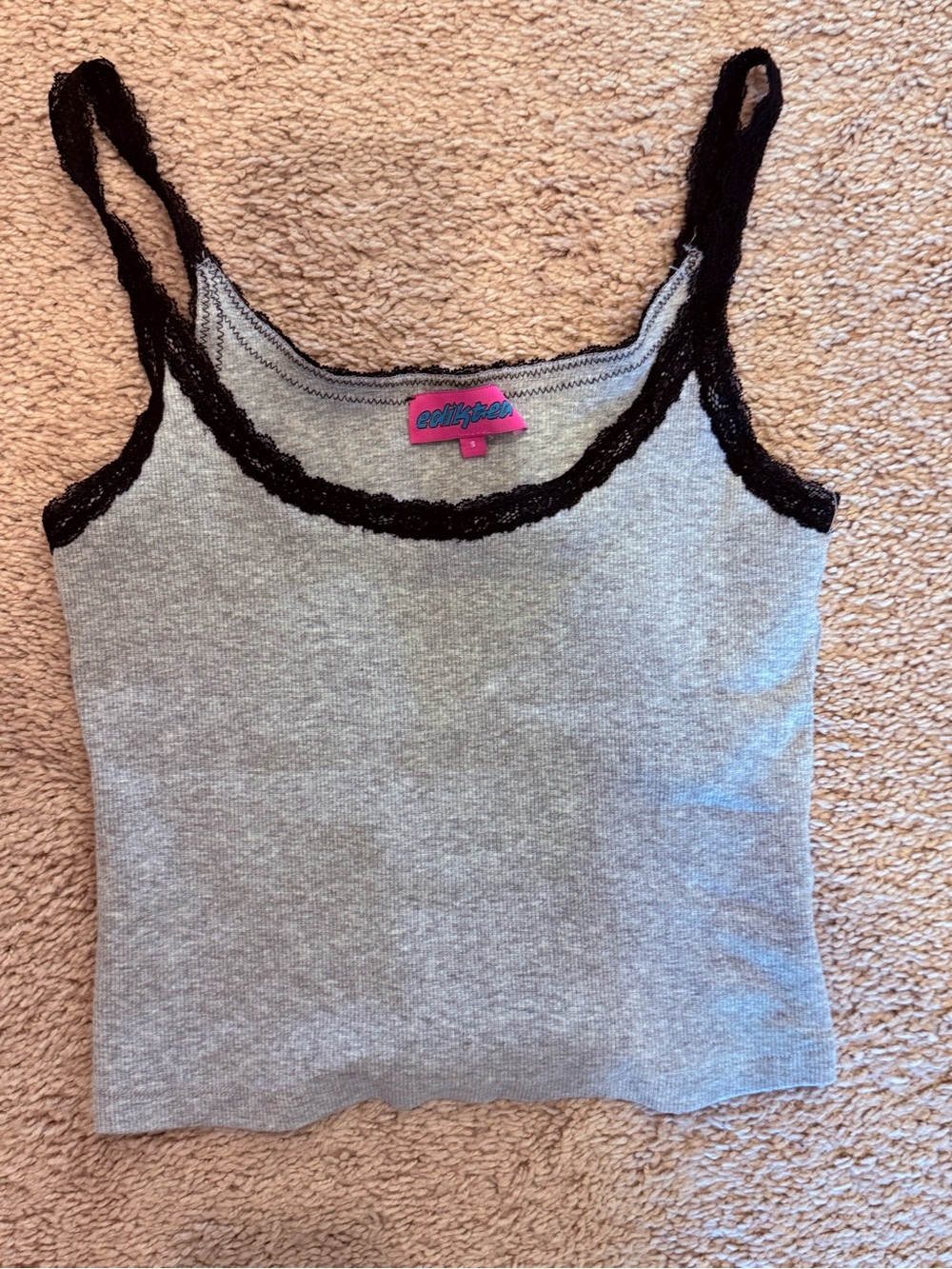 EDIKTED CROP Gray Ribbed Lace-Trim Tank Top